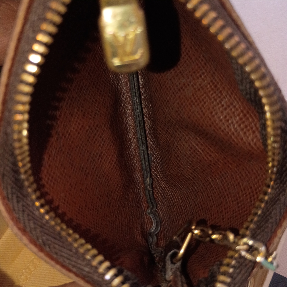 Louis Vuitton Brown Key Pouch - Picture 8 of 10
